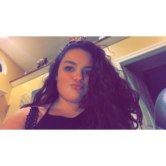 Meet your Posher, Ava - Picture 4 of 4